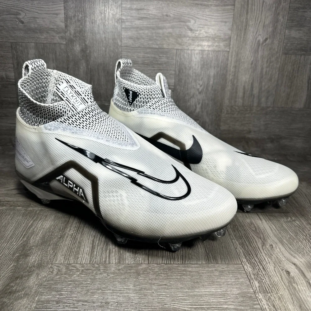 Nike Alpha Menace Elite 3 Men 13.5W White Flyknit Football Cleat NEW DR5661-100
